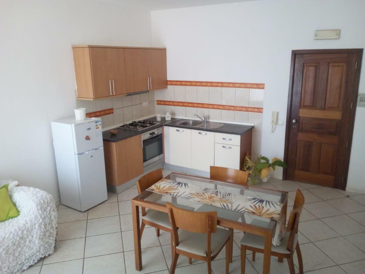 Good Value Low Cost Apartment Second Beach Line Santa Maria Exterior foto